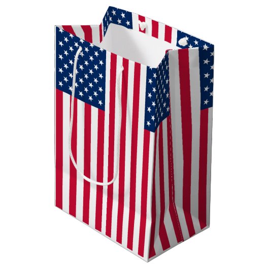 Moyen Sac cadeau drapeau américain (Devant Angle)