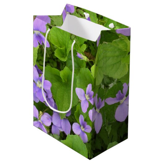 Moyen Sac cadeau - Violettes d'herbe (Devant Angle)