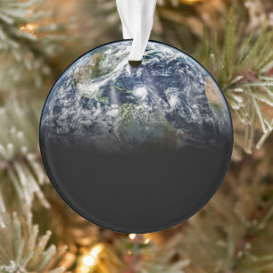 Mozaïek Afbeelding van Planet Earth met 3 orkanen Ornament