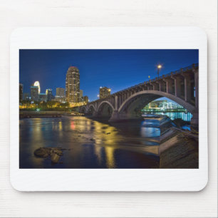 MplsSkyline3rdAveBridgeNightview_rs.jpg Muismat