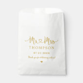 Mr en Mrs Gold Heart Script Personalized Wedding Bedankzakje (Voorkant)