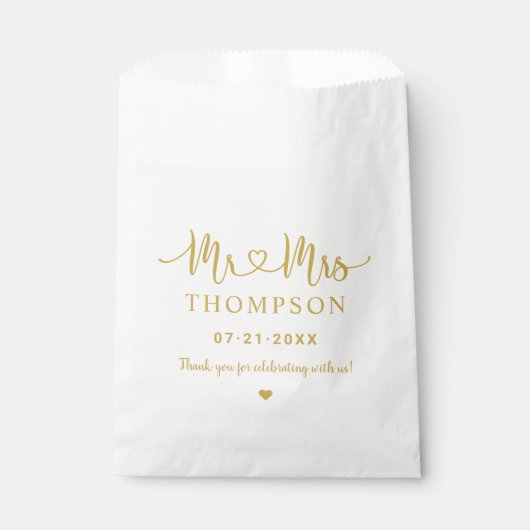 Mr en Mrs Gold Heart Script Personalized Wedding Bedankzakje (Voorkant)
