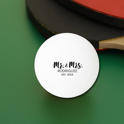 Mr en Mrs Modern Brush Font Wedding Gift Pingpongballen