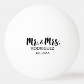 Mr en Mrs Modern Brush Font Wedding Gift Pingpongballen (Voorkant)