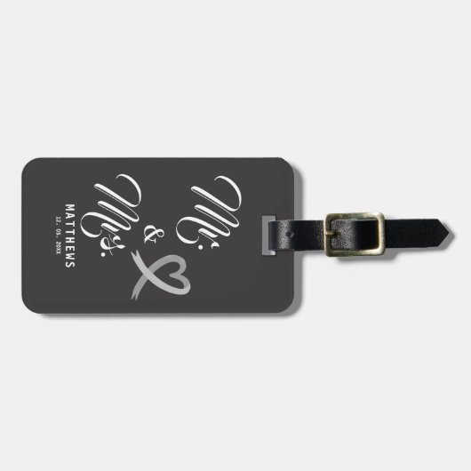 Mr. en Mrs Monogram Black and White Wedding Bagagelabel (Voorkant horizontaal)