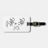 Mr. en Mrs Monogram Black and White Wedding Lugg Bagagelabel (Voorkant horizontaal)
