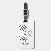 Mr. en Mrs Monogram Black and White Wedding Lugg Bagagelabel (Voorkant verticaal)