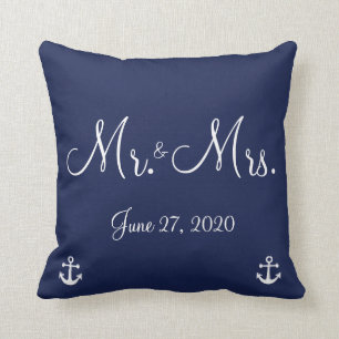 Mr en Mrs Navy Blue Nautical Wedding Kussens