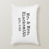 Mr. en Mrs. newlywed Simple Typwriter typografie Accent Kussen (Voorkant(Verticaal))
