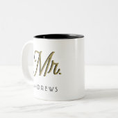 Mr Modern Black Script Personalized Wedding Tweekleurige Koffiemok (Voorkant links)