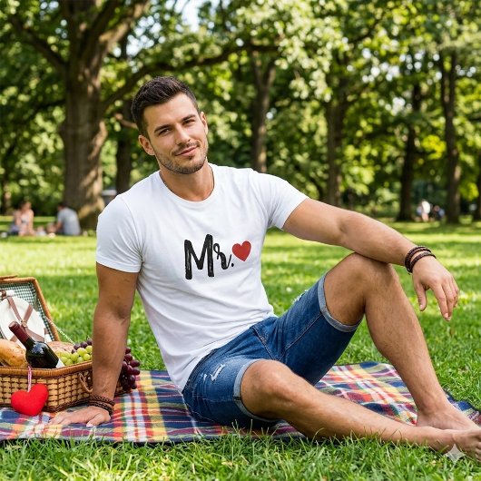 Mr. Modern Black Script Women Red Heart T-Shirt