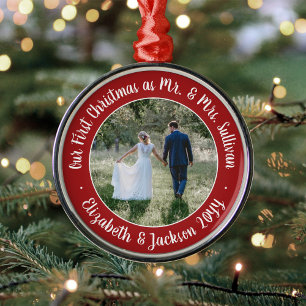 Mr & Mrs. 1st kerstfoto Manuscript Red and White Metalen Ornament