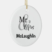 Mr & Mrs Bruiloft Paar Opgericht Jaar Keramisch Ornament (Rechts)