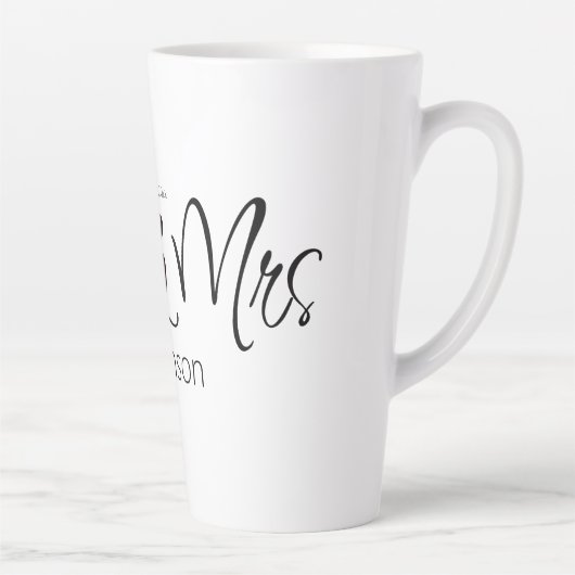 Mr & Mrs Custom Naam Elegant Modern Two-Ton Latte Mok (Rechts)