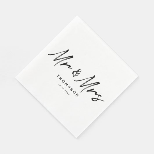 Mr. & Mrs. Modern Zwart Wit Script  Trouwen Servet (Hoek)