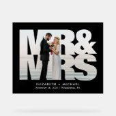Mr. Mrs. Passen getrouwd Foto Bruiloft Zwart Acryl Bord (Voorkant)