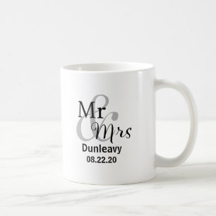Mr & Mrs trouwdatum met getrouwde achternaam Koffiemok