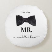 Mr. & Mrs Wedding Black & White Rond Kussen (Voorkant)