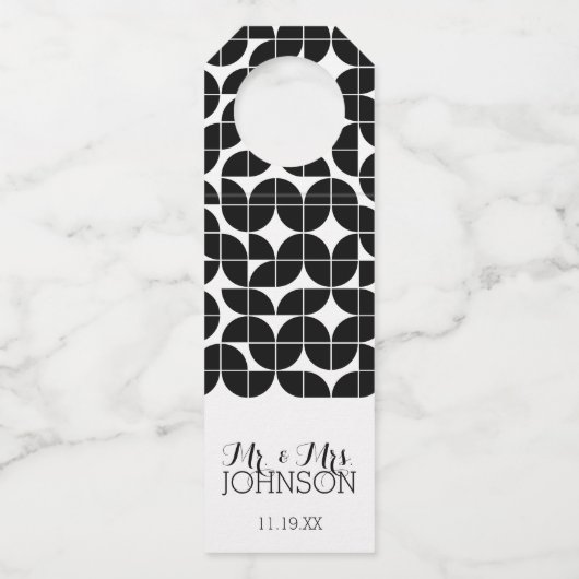 Mr & Mrs Wedding Favor Black White MCM Pattern Flessenhanger (Voorkant)