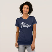 Mrs Bride Retro Script Aangepaste naam T-shirt (Voorkant volledig)
