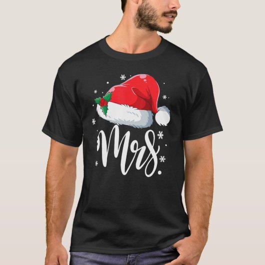 Mrs Claus Santa Christmas Matching Couple Pajamas  T-shirt (Voorkant)