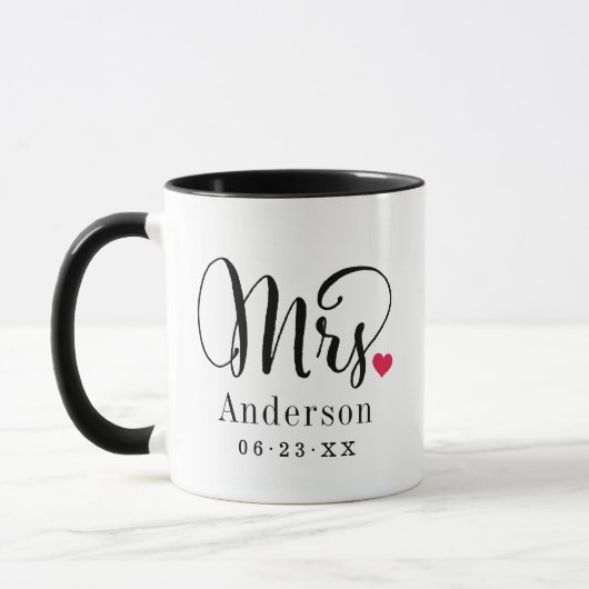 Mrs Elegant Script Heart Custom Wedding Monogram Mok (Links)