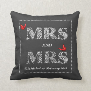 Mrs. en Mrs White Lace Word Art Red Butterflies Kussen