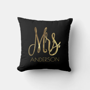 Mrs Jouw naam Gold Look Typografie Elegant Script Kussen