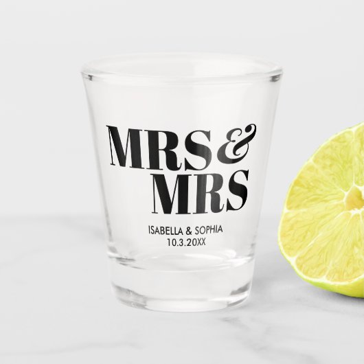 Mrs & Mrs Gepersonaliseerde Wedding Shot Glas Favo (Voorkant)