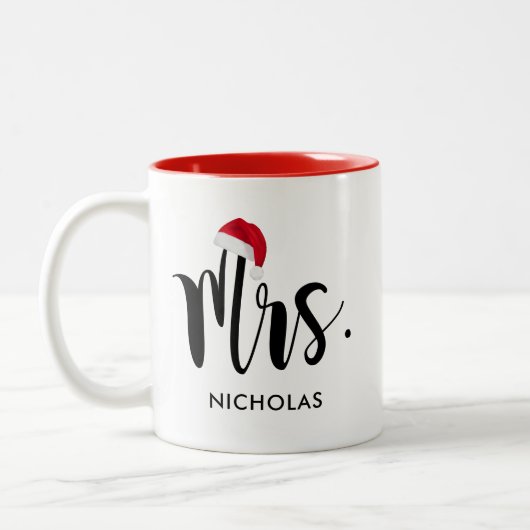 Mrs Red Santa Hat Custom Holiday Monogram Tweekleurige Koffiemok (Links)