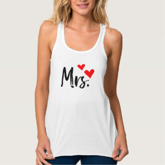 Mrs. Tank Top – Cute & Modern Heart Design