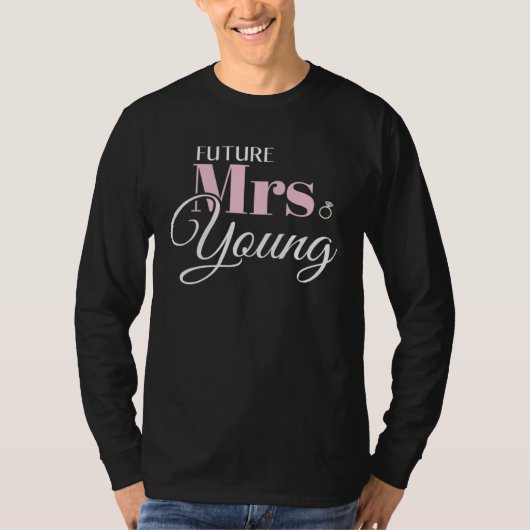 Mrs Young Bachelorette Cute Engagement T-shirt (Voorkant)