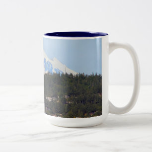 Mt Baker uit de baai Tweekleurige Koffiemok