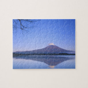 Mt. Fuji vanaf Motosu Lake, Yamanashi, Japan Legpuzzel