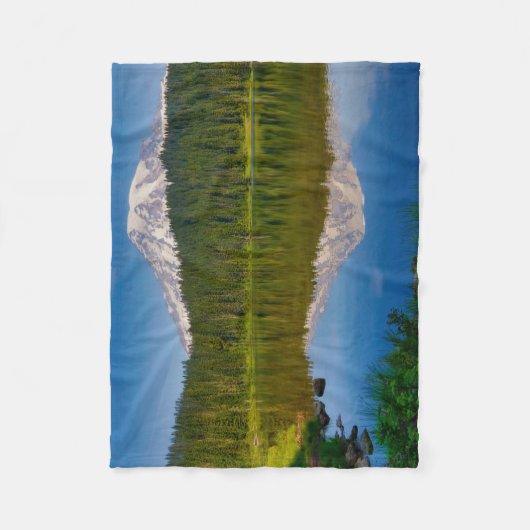 Mt. Rainier en Reflection Lake Fleece Deken (Voorkant)