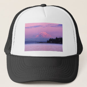 Mt. Rainier op Sunset, staat Washington. Trucker Pet