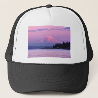 Mt. Rainier op Sunset, staat Washington. Trucker Pet