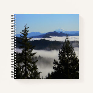 Mt. Shasta voorbij de mist.... Notitieboek