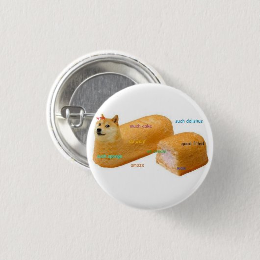 Much Cake DogeButton Ronde Button 3,2 Cm (Voorkant /achterkant)