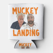 Muckey Landing Blikjeskoeler (Voorkant)
