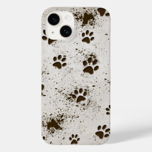 Muddy Dog Paw Prints Case-Mate iPhone 14 Hoesje