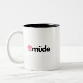 Müde – Minimalist German Word Funny Coffee Mug (Gauche)