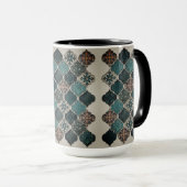 MUG . (Devant droit)