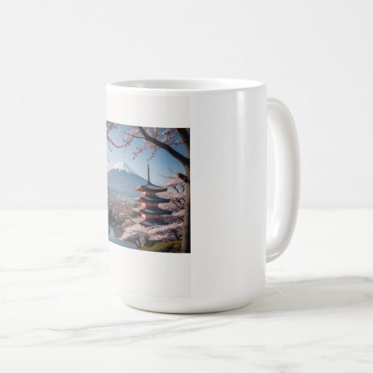 MUG 日本の春の最も美しい瞬間を凝縮したような一枚です。富士山を背景に、五重塔と満開の桜が描かれています。 (Devant droit)