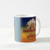 Mug 1920 Yakima Chef étiquette évaporé des pommes (Devant droit)