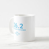 Mug 26.2 Coureur de marathon bleu personnalisé (Devant gauche)