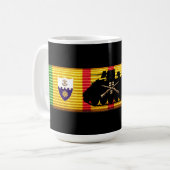 Mug 2/22nd FNI., 25èmes FNI. Division. Ruban de (Devant gauche)