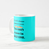 Mug 2 Chaussures ou Aucun Cyan Pers. (Devant gauche)