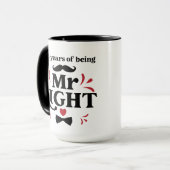 Mug 50 ans d'existence de M. Right Husband Anniversair (Devant gauche)