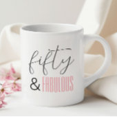 Mug 50 et fabuleux 50e anniversaire Script moderne